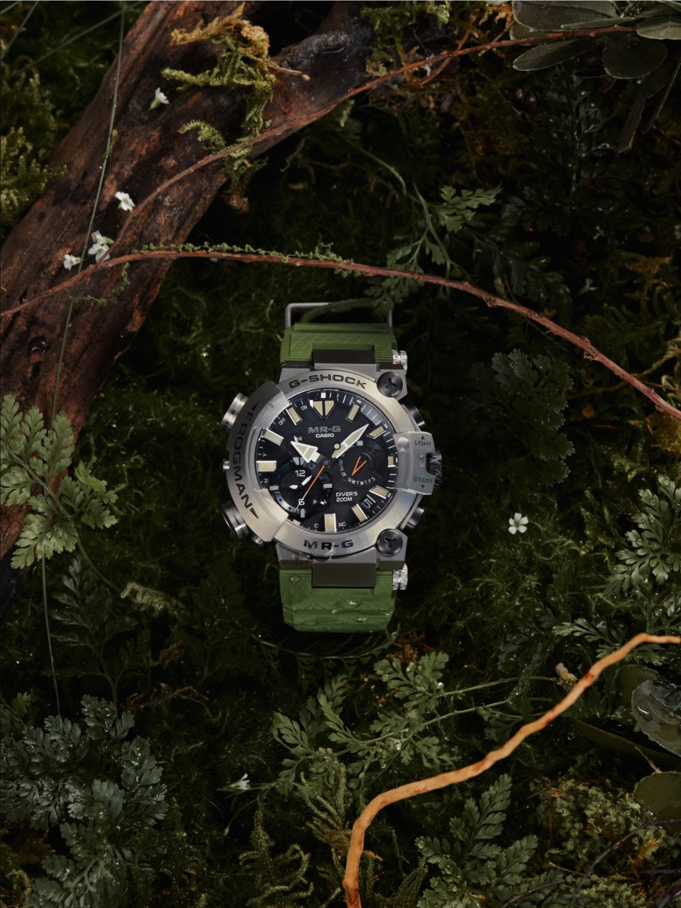 “Forged for the Deep: G-SHOCK Unveils the Latest MR-G Frogman – A Tribute to Ocean Depths and Unbreakable Strength”